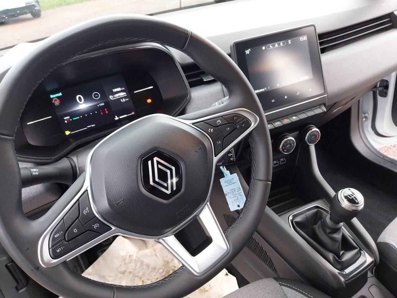 Vente en ligne Renault Clio 5 Clio TCe 90 au prix de 15 990 €