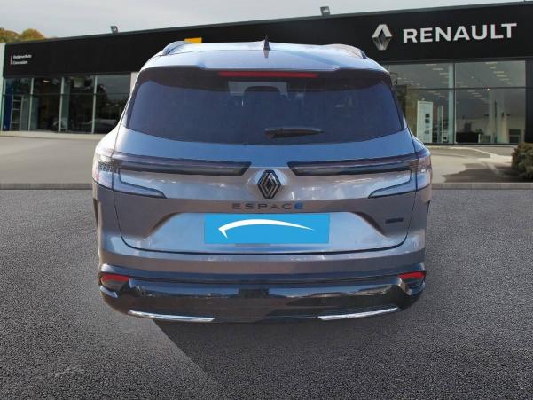 Vente en ligne Renault Nouveau Espace Espace E-Tech hybrid 200 au prix de 40 990 €