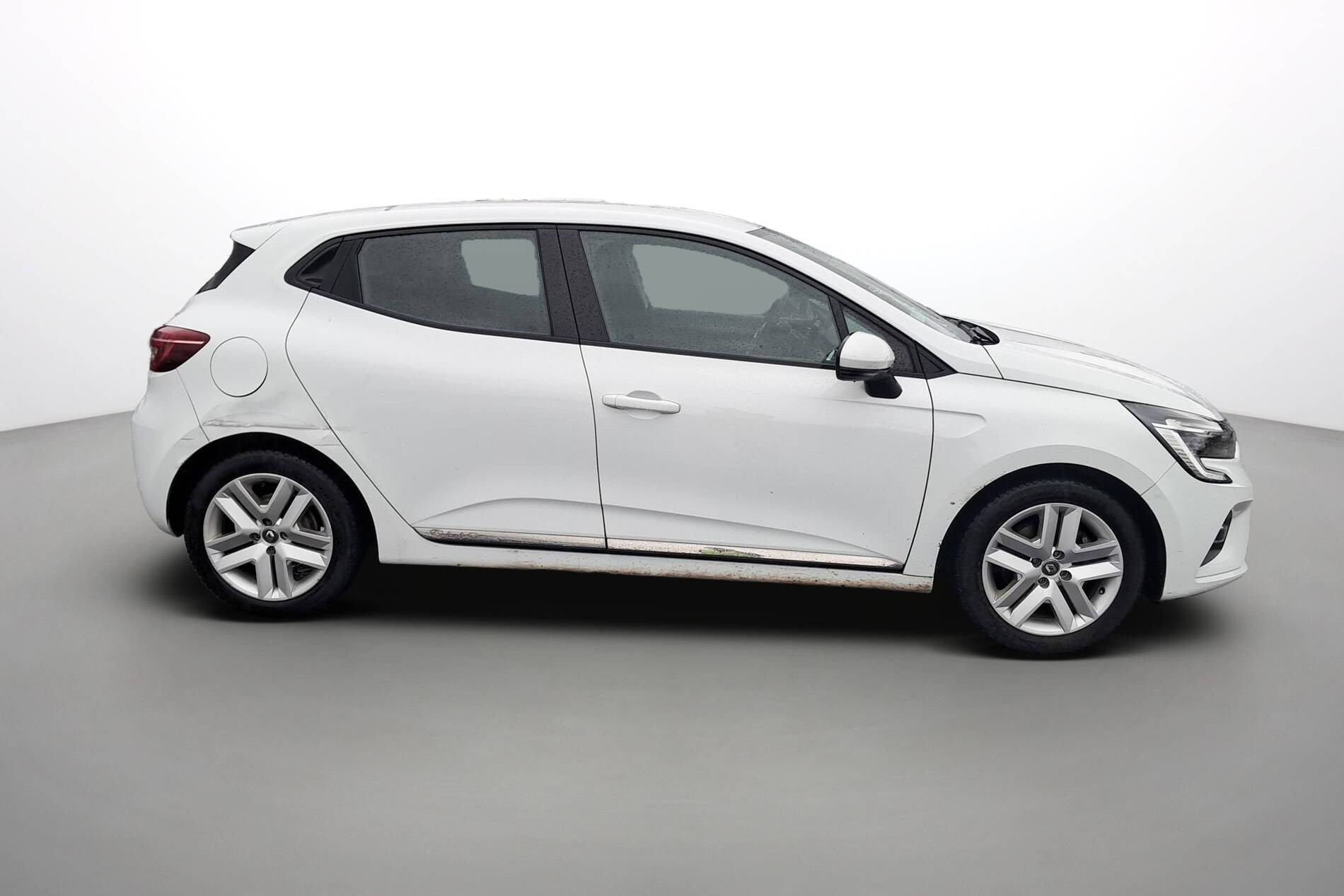 Vente en ligne Renault Clio 5 Clio E-Tech 140 - 21N au prix de 11 990 €