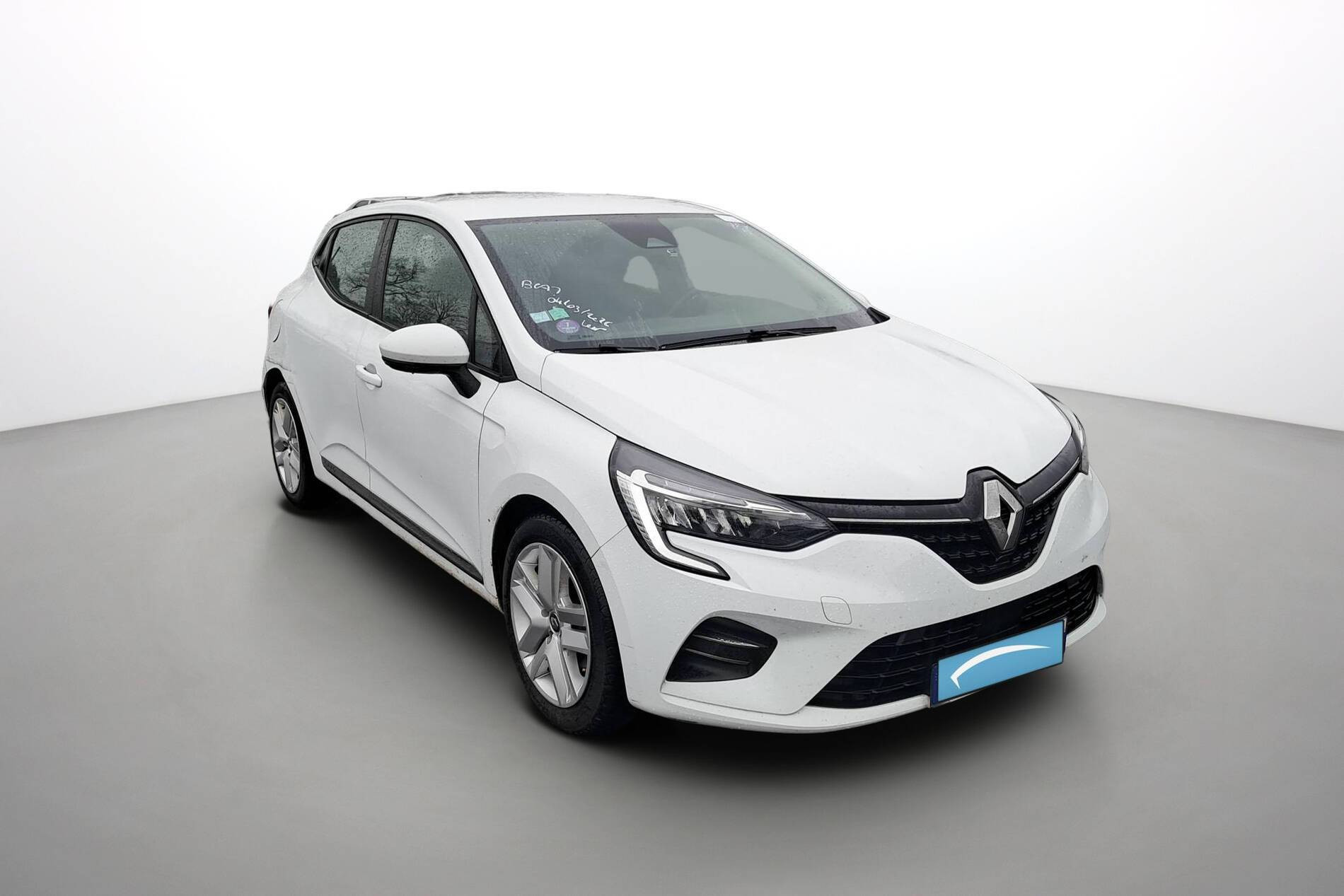 Vente en ligne Renault Clio 5 Clio E-Tech 140 - 21N au prix de 11 990 €