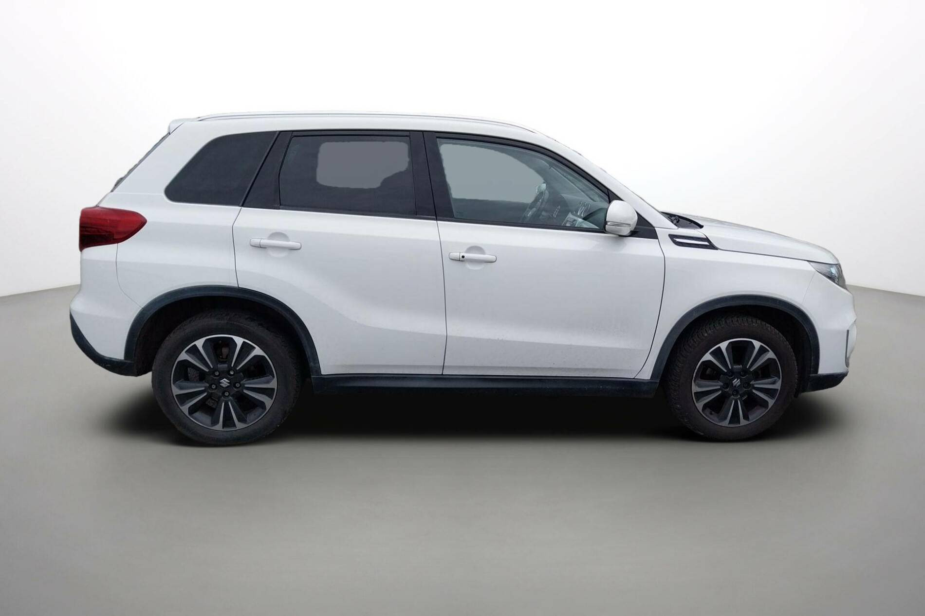 Vente en ligne Suzuki Vitara  1.4 Boosterjet Auto Allgrip au prix de 15 990 €