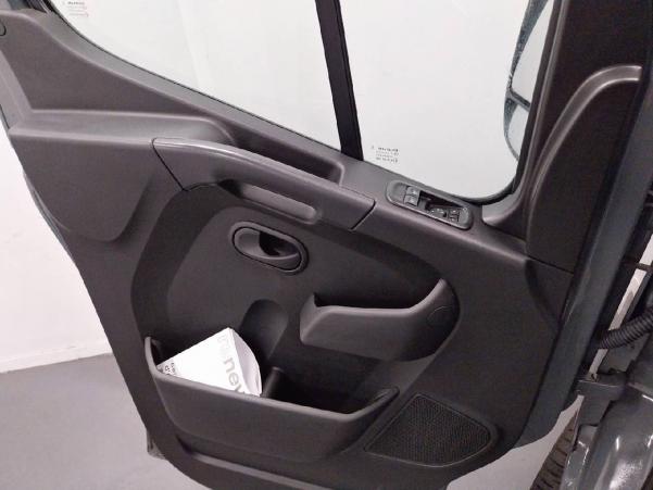 Vente en ligne Renault Master 3 Fourgon MASTER FGN TRAC F3500 L3H2 BLUE DCI 150 au prix de 25 490 €