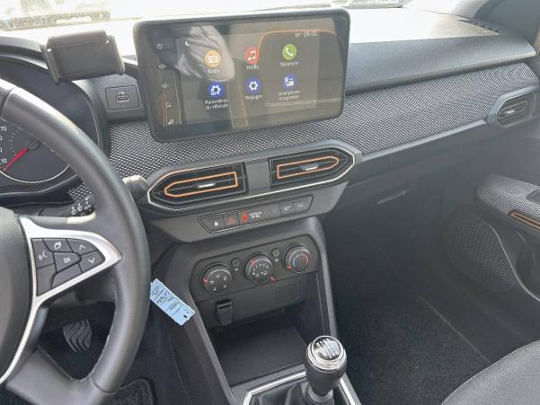 Vente en ligne Dacia Sandero  ECO-G 100 - 22 au prix de 15 590 €
