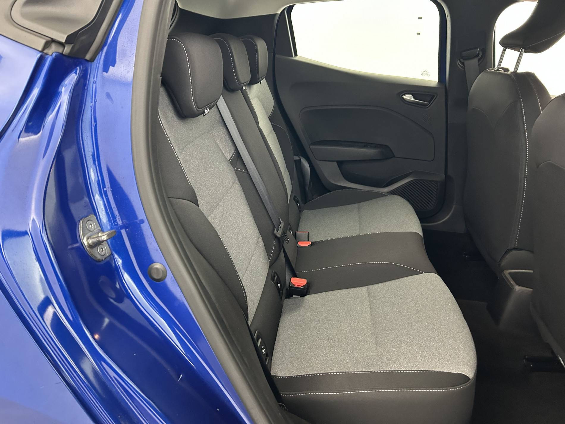 Vente en ligne Renault Clio 5 Clio TCe 90 au prix de 16 390 €