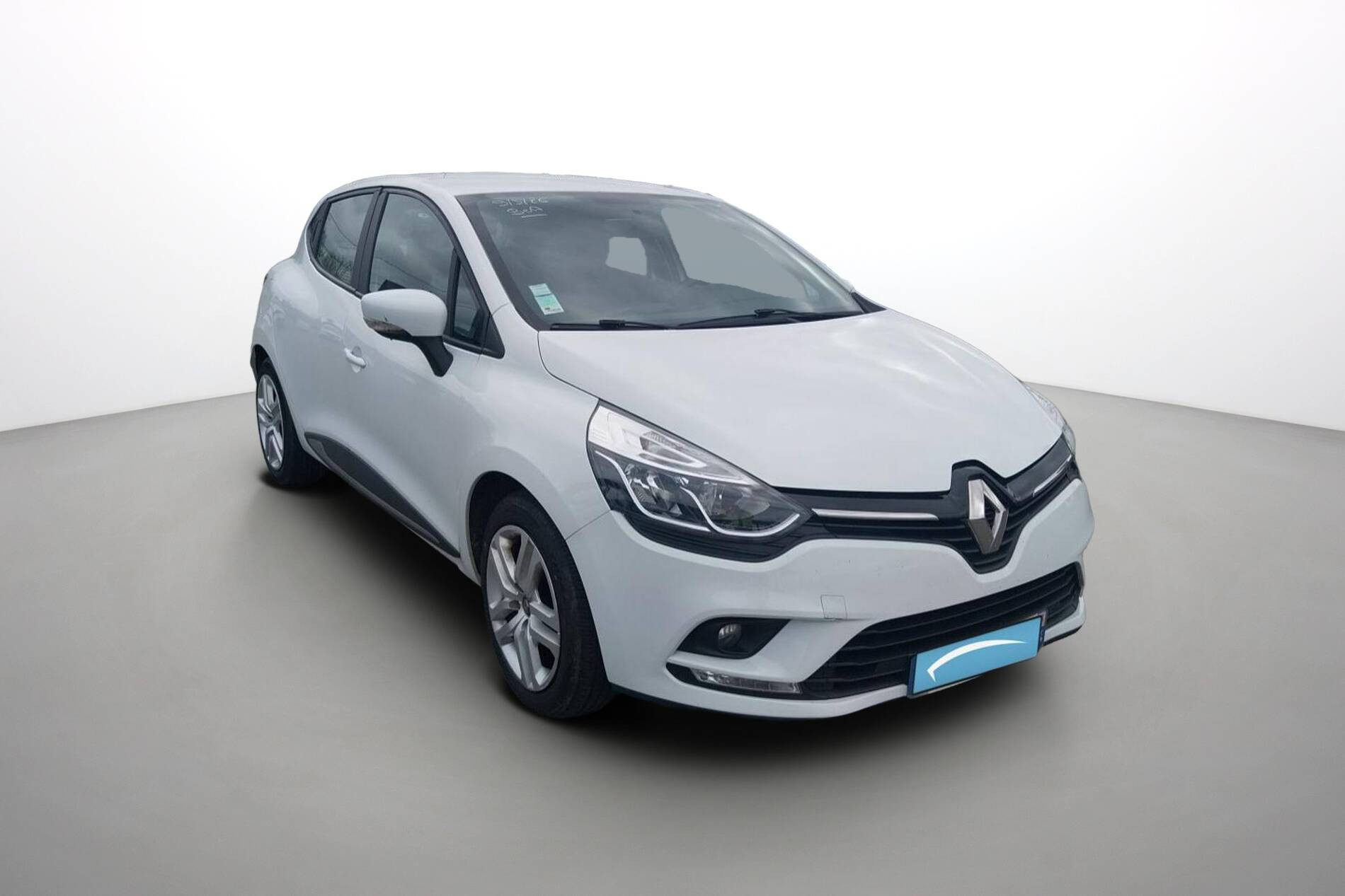 Vente en ligne Renault Clio 4 Clio dCi 75 E6C au prix de 10 490 €