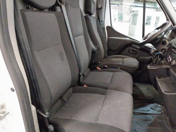 Vente en ligne Renault Master 3 Fourgon MASTER FGN TRAC F3500 L3H2 DCI 135 au prix de 22 990 €