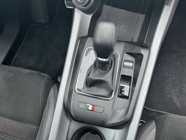 Vente en ligne Alfa Romeo Tonale  1.5 Hybrid 160 ch VGT TCT7 au prix de 28 490 €