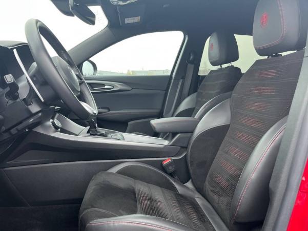 Vente en ligne Alfa Romeo Tonale  1.5 Hybrid 160 ch VGT TCT7 au prix de 28 490 €