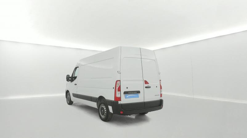 Vente en ligne Renault Master 3 Fourgon MASTER FGN TRAC F3500 L2H2 DCI 135 au prix de 25 990 €