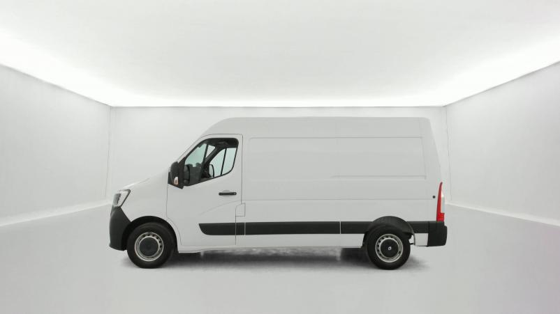 Vente en ligne Renault Master 3 Fourgon MASTER FGN TRAC F3500 L2H2 DCI 135 au prix de 25 990 €