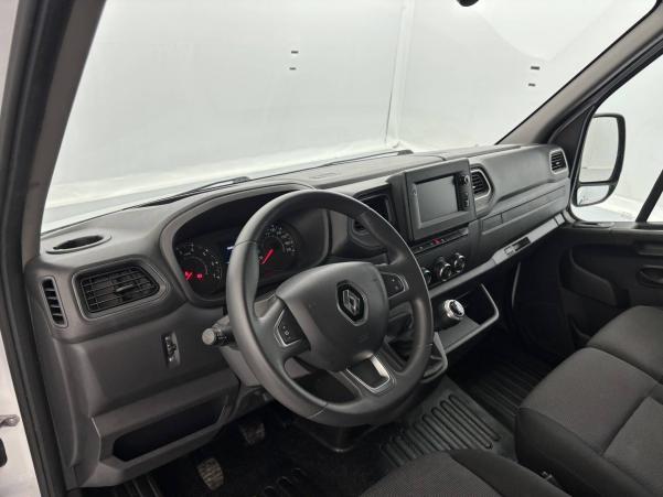 Vente en ligne Renault Master 3 Fourgon MASTER FGN TRAC F3500 L2H2 DCI 135 au prix de 25 990 €