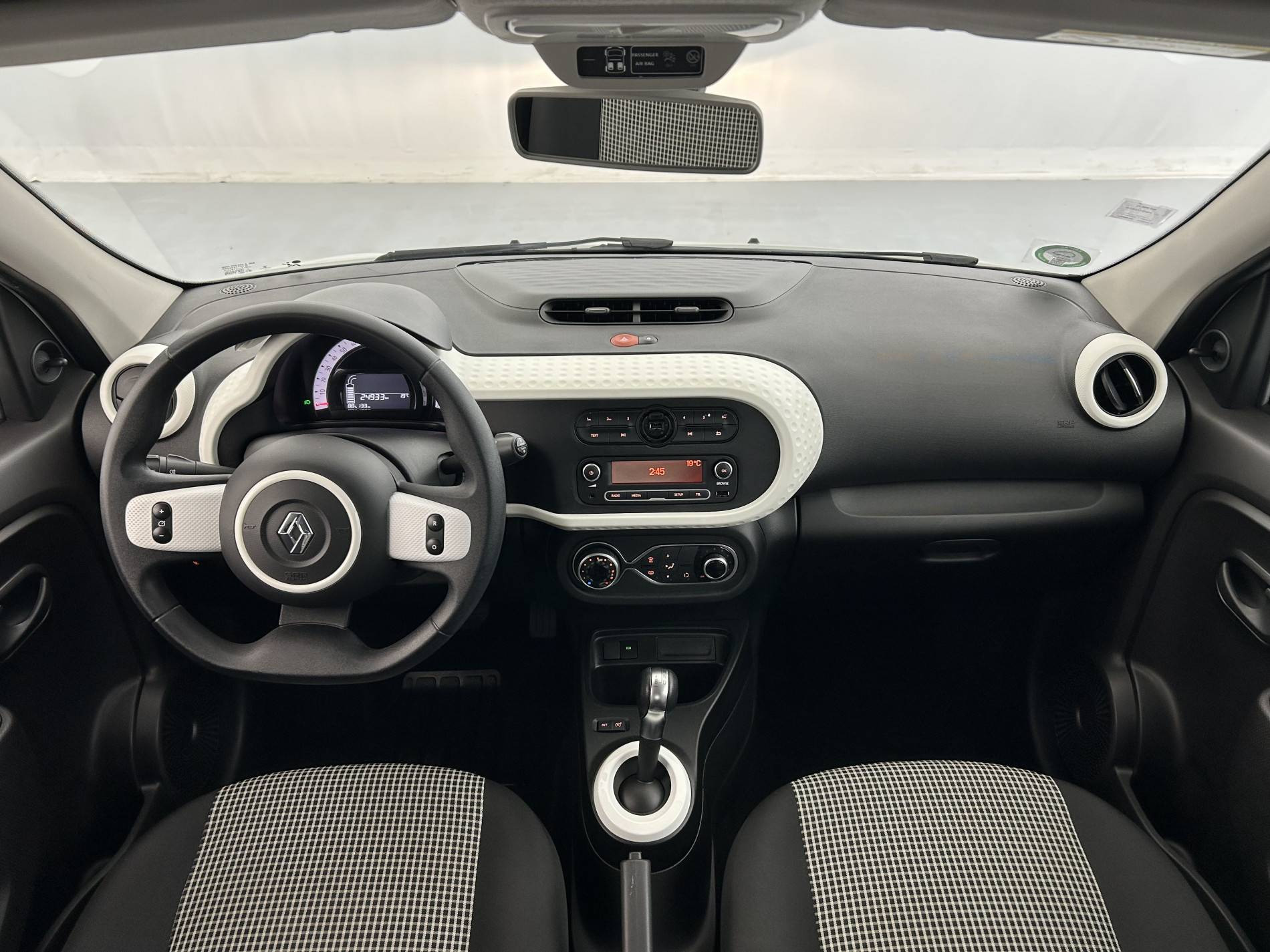 Vente en ligne Renault Twingo Electrique Twingo III E-Tech au prix de 10 990 €