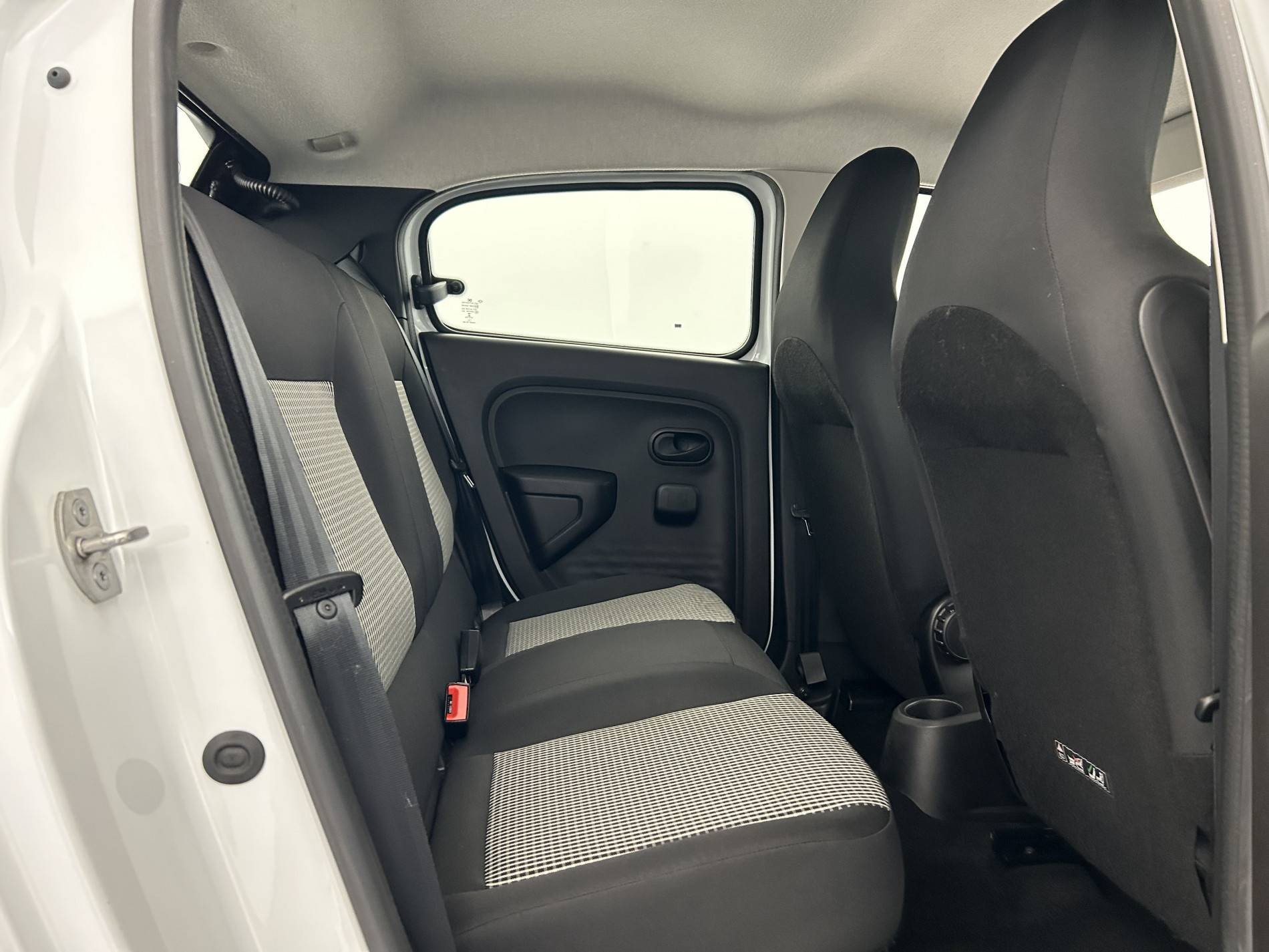 Vente en ligne Renault Twingo Electrique Twingo III E-Tech au prix de 10 990 €