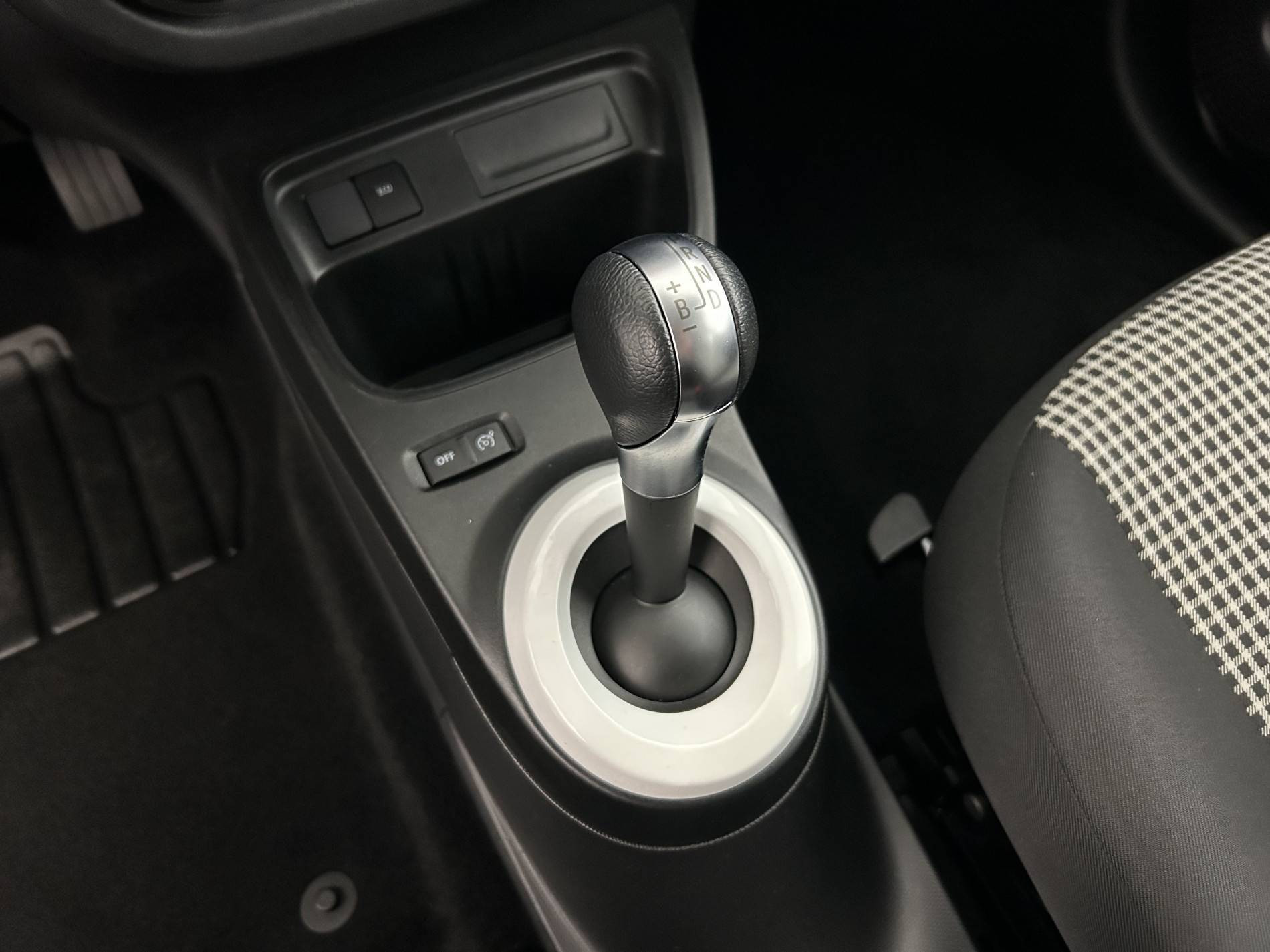 Vente en ligne Renault Twingo Electrique Twingo III E-Tech au prix de 10 990 €