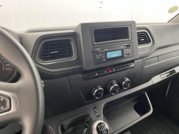 Vente en ligne Renault Master 3 Châssis Cabine MASTER CC PROP RJ3500 PAF AR COURT L2 DCI 130 au prix de 27 990 €
