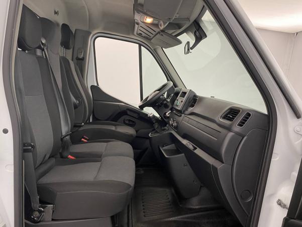Vente en ligne Renault Master 3 Châssis Cabine MASTER CC PROP RJ3500 PAF AR COURT L2 DCI 130 au prix de 27 990 €