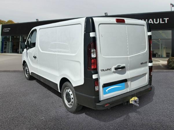 Vente en ligne Renault Trafic 3 Fourgon TRAFIC FGN L1H1 2800 KG BLUE DCI 110 au prix de 19 890 €