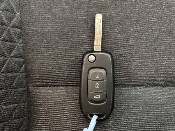 Vente en ligne Renault Clio 5 Clio SCe 75 au prix de 11 990 €