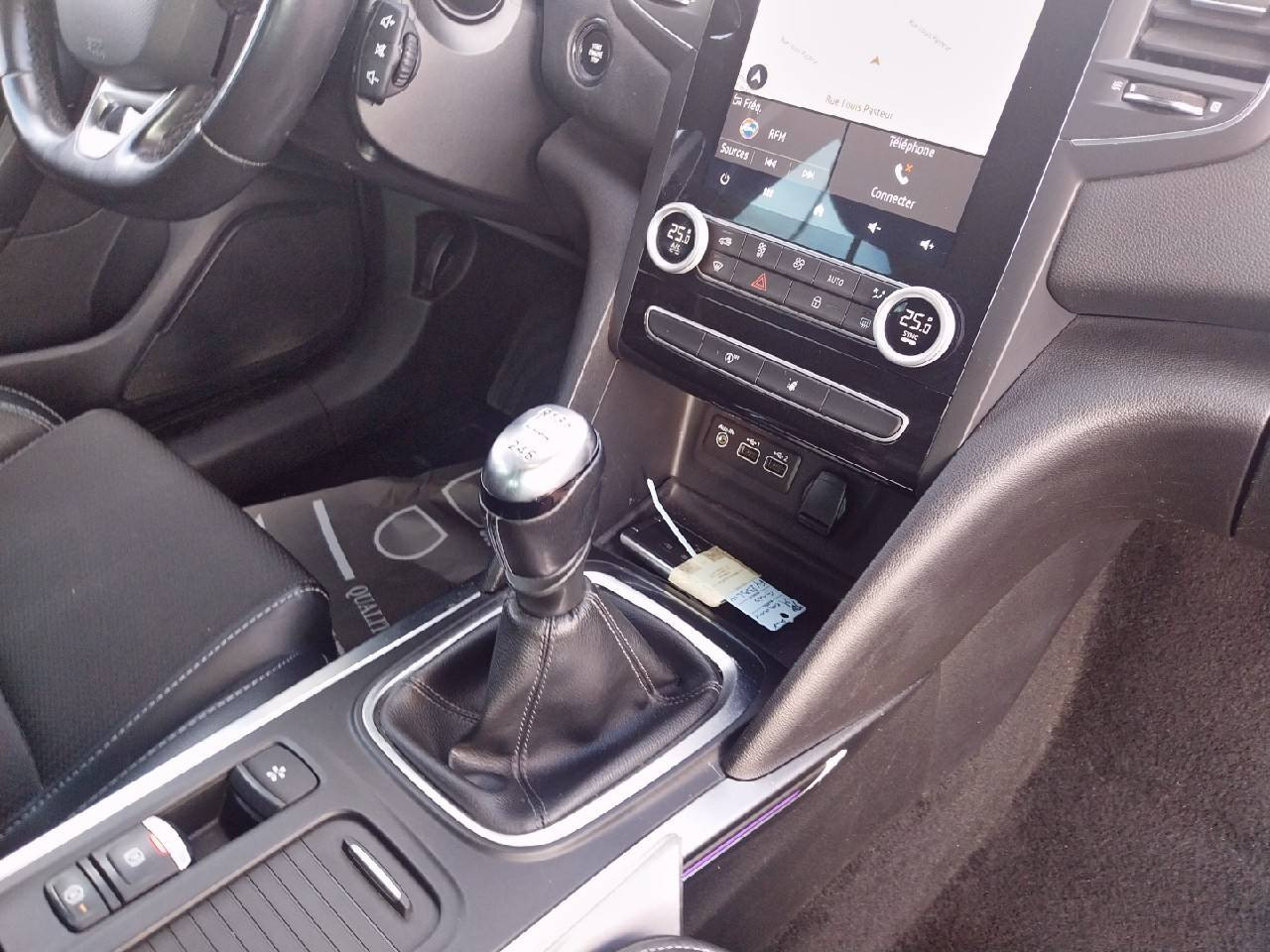 Vente en ligne Renault Megane 4 Mégane IV Berline Blue dCi 115 au prix de 16 990 €