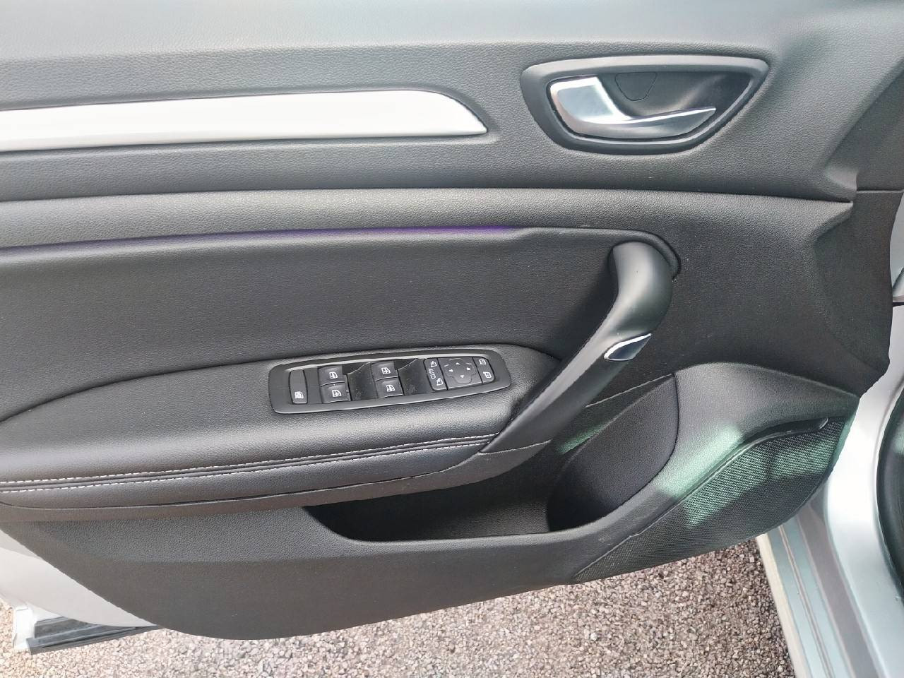 Vente en ligne Renault Megane 4 Mégane IV Berline Blue dCi 115 au prix de 16 990 €