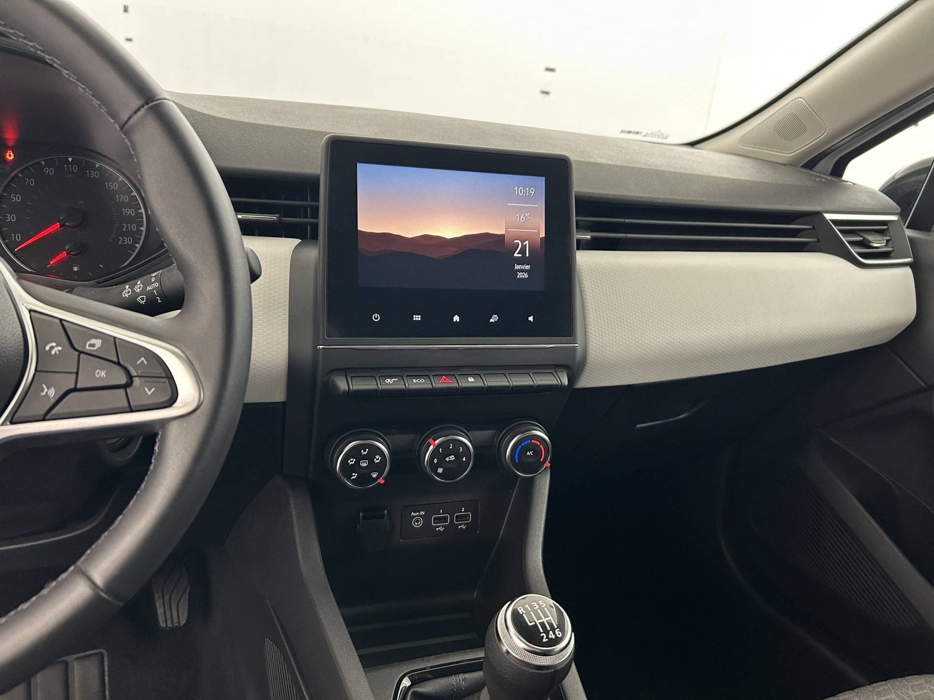 Vente en ligne Renault Clio 5 CLIO SOCIETE BLUE DCI 100 au prix de 15 490 €