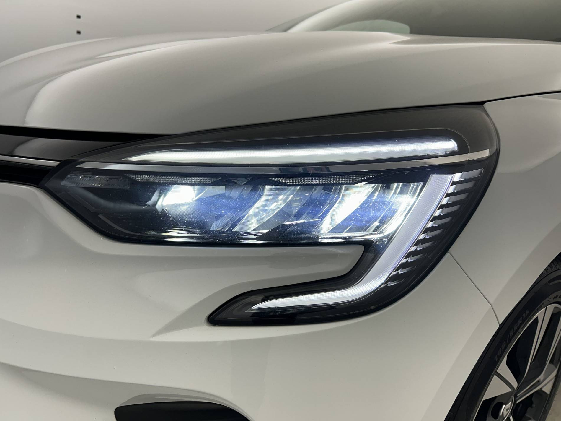 Vente en ligne Renault Clio 5 CLIO SOCIETE BLUE DCI 100 au prix de 15 490 €