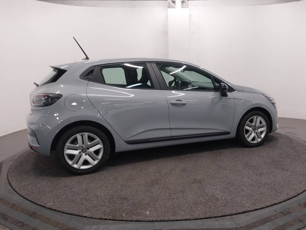 Vente en ligne Renault Clio 5 Clio E-Tech full hybrid 145 ch GSR2 au prix de 23 990 €