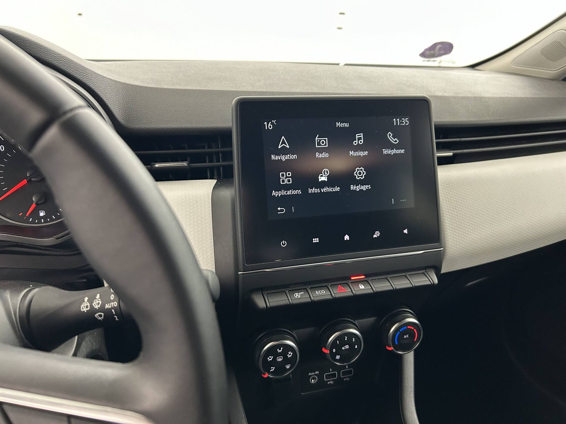 Vente en ligne Renault Clio 5 Clio TCe 90 au prix de 15 990 €