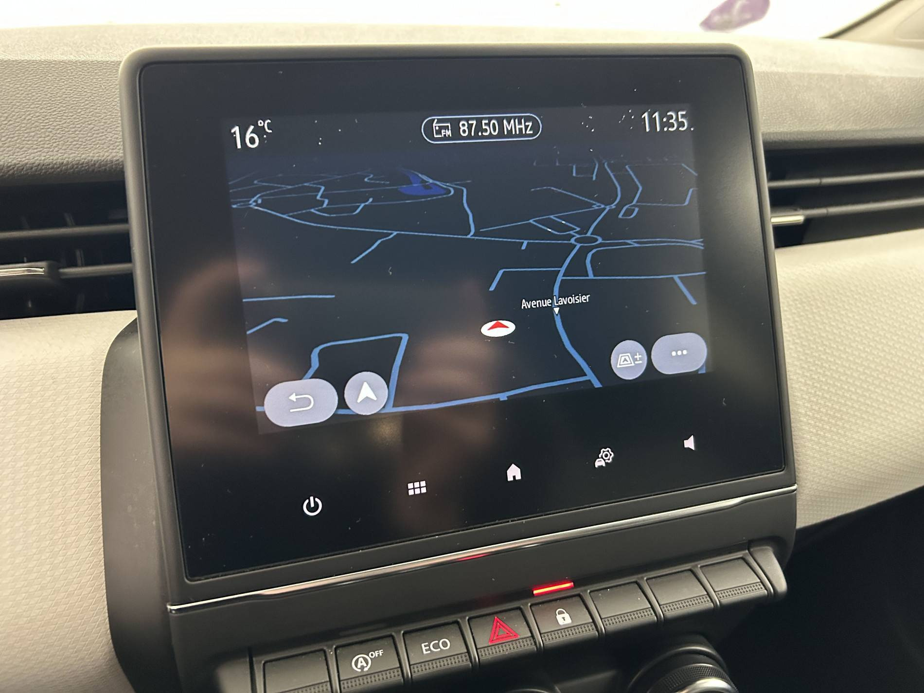 Vente en ligne Renault Clio 5 Clio TCe 90 au prix de 15 990 €