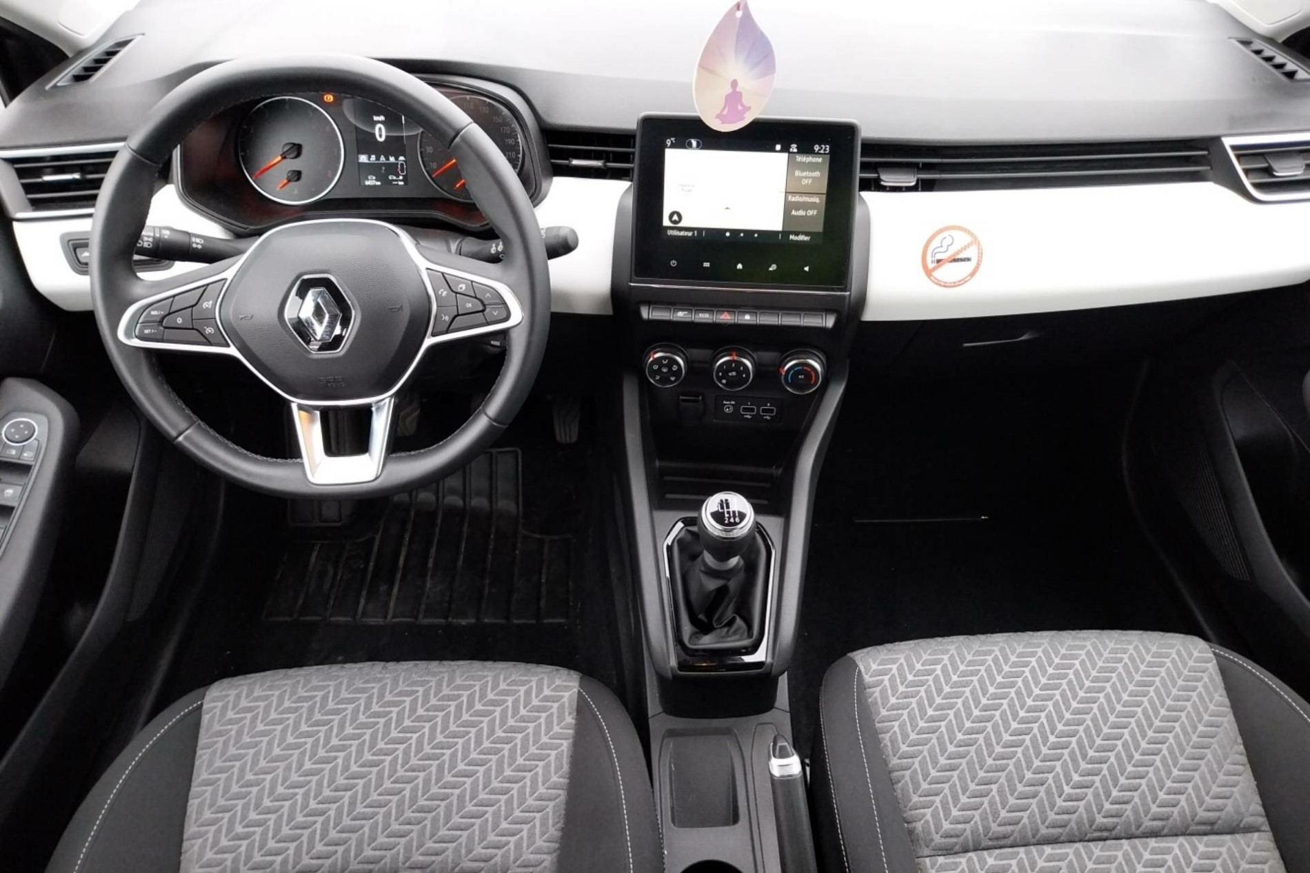 Vente en ligne Renault Clio 5 Clio TCe 90 au prix de 15 490 €