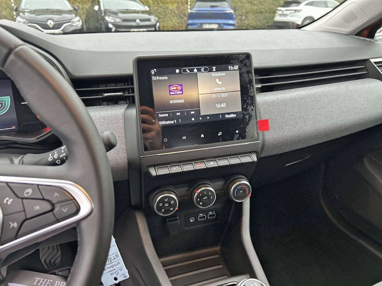 Vente en ligne Renault Clio 5 Clio TCe 90 au prix de 15 590 €