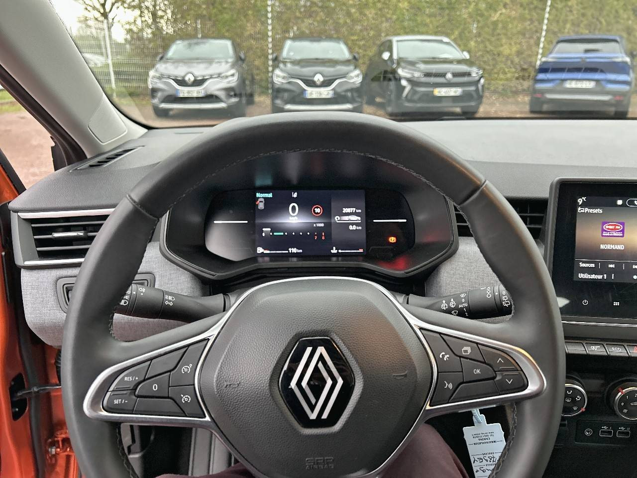 Vente en ligne Renault Clio 5 Clio TCe 90 au prix de 15 590 €
