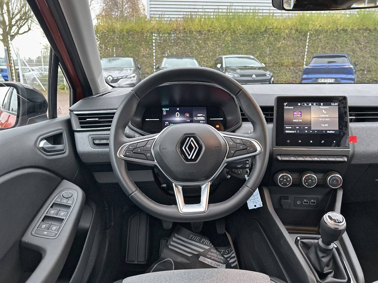 Vente en ligne Renault Clio 5 Clio TCe 90 au prix de 15 590 €