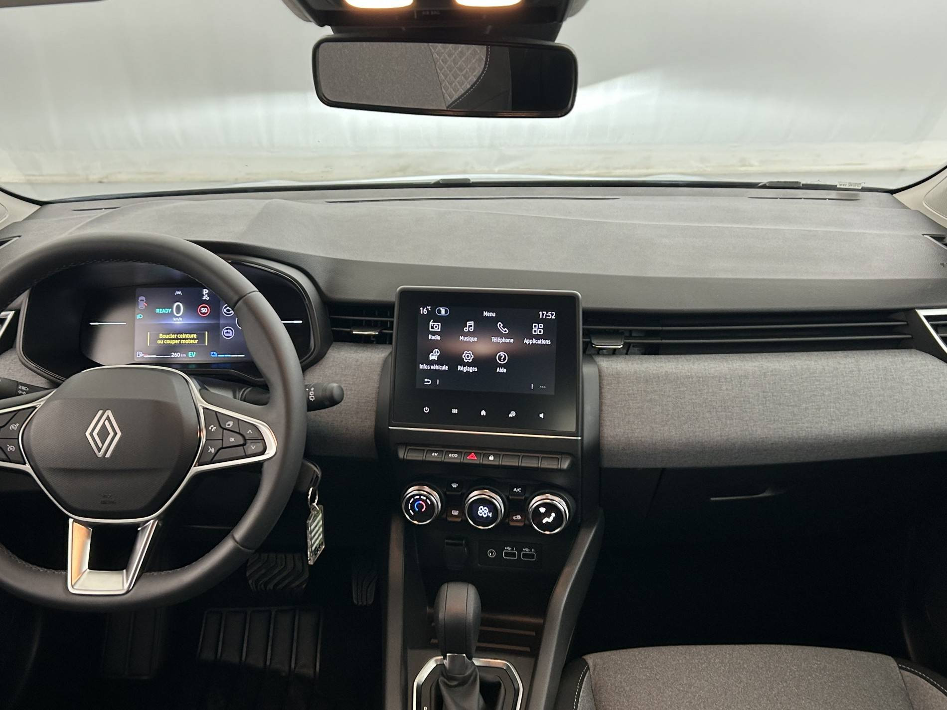 Vente en ligne Renault Clio 5 Clio E-Tech full hybrid 145 ch GSR2 au prix de 20 490 €