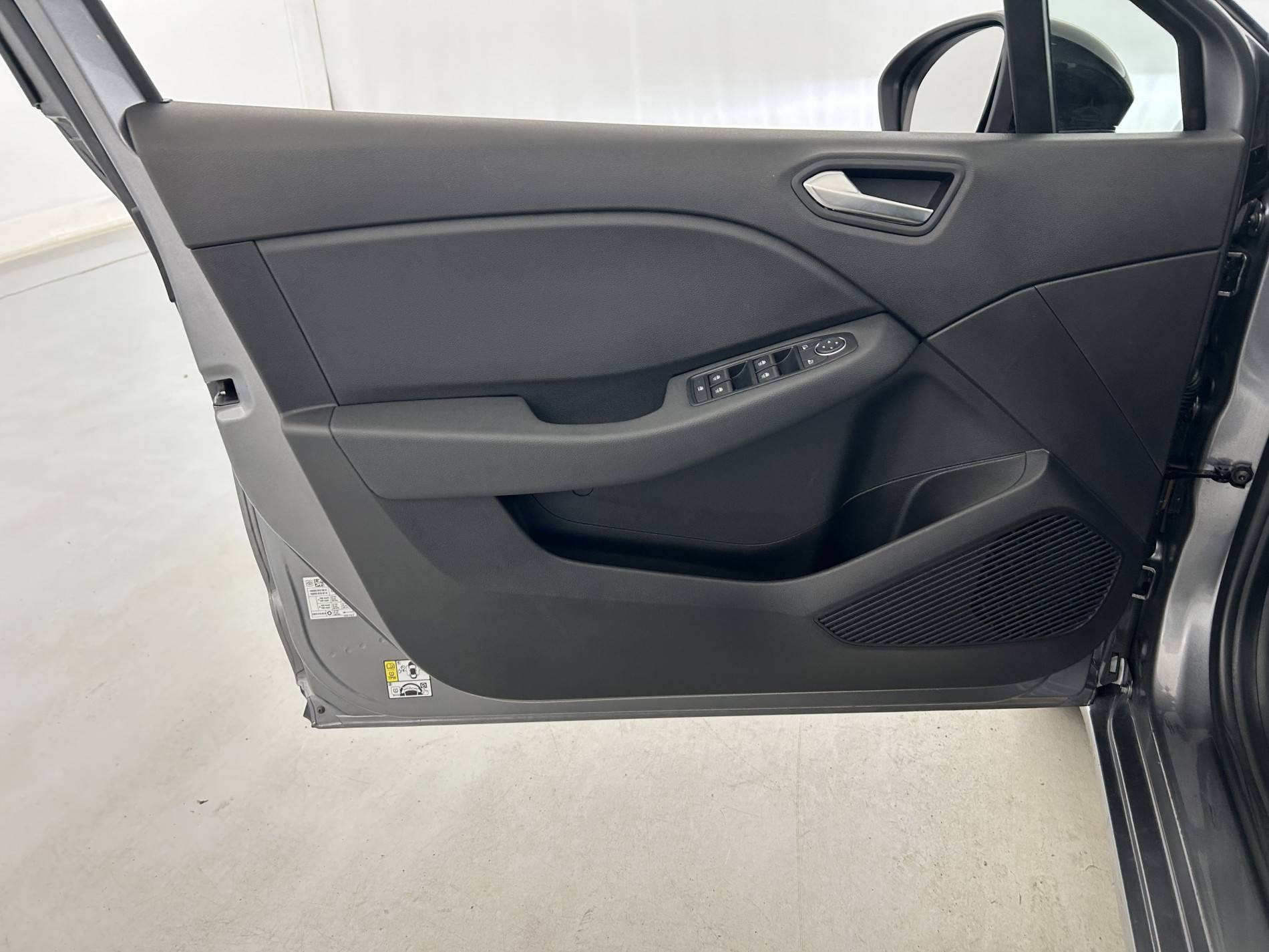 Vente en ligne Renault Clio 5 Clio E-Tech full hybrid 145 ch GSR2 au prix de 20 490 €