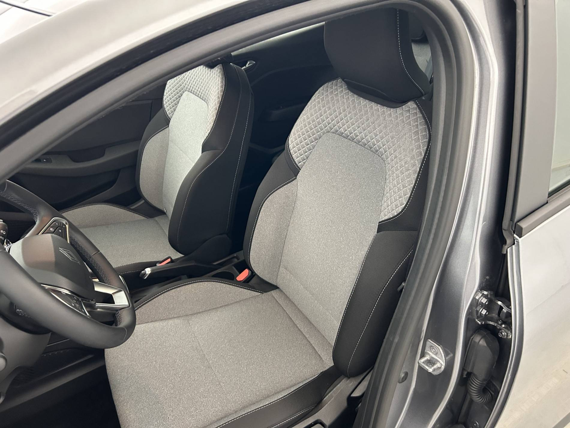 Vente en ligne Renault Clio 5 Clio E-Tech full hybrid 145 ch GSR2 au prix de 20 490 €