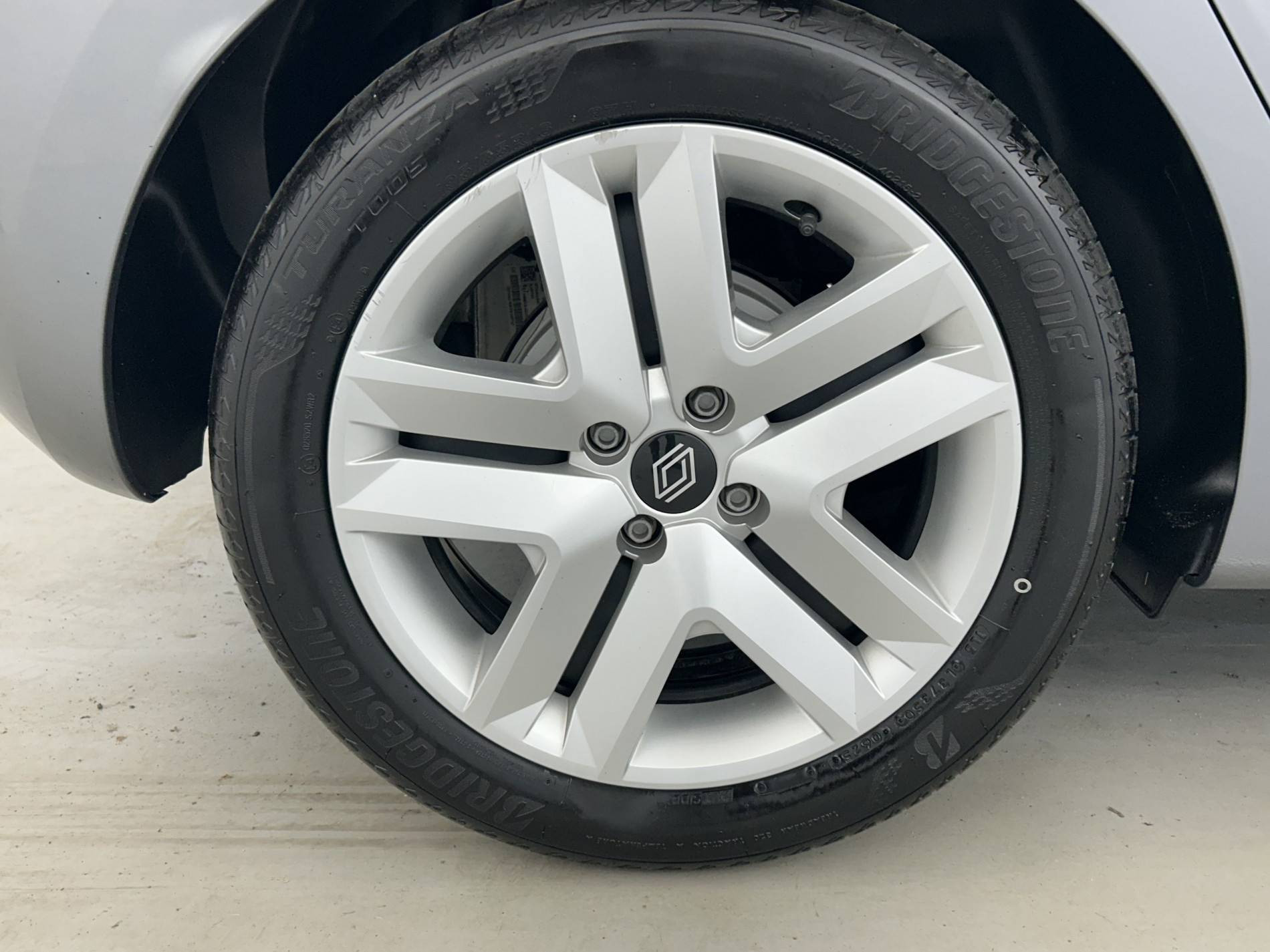 Vente en ligne Renault Clio 5 Clio E-Tech full hybrid 145 ch GSR2 au prix de 20 490 €