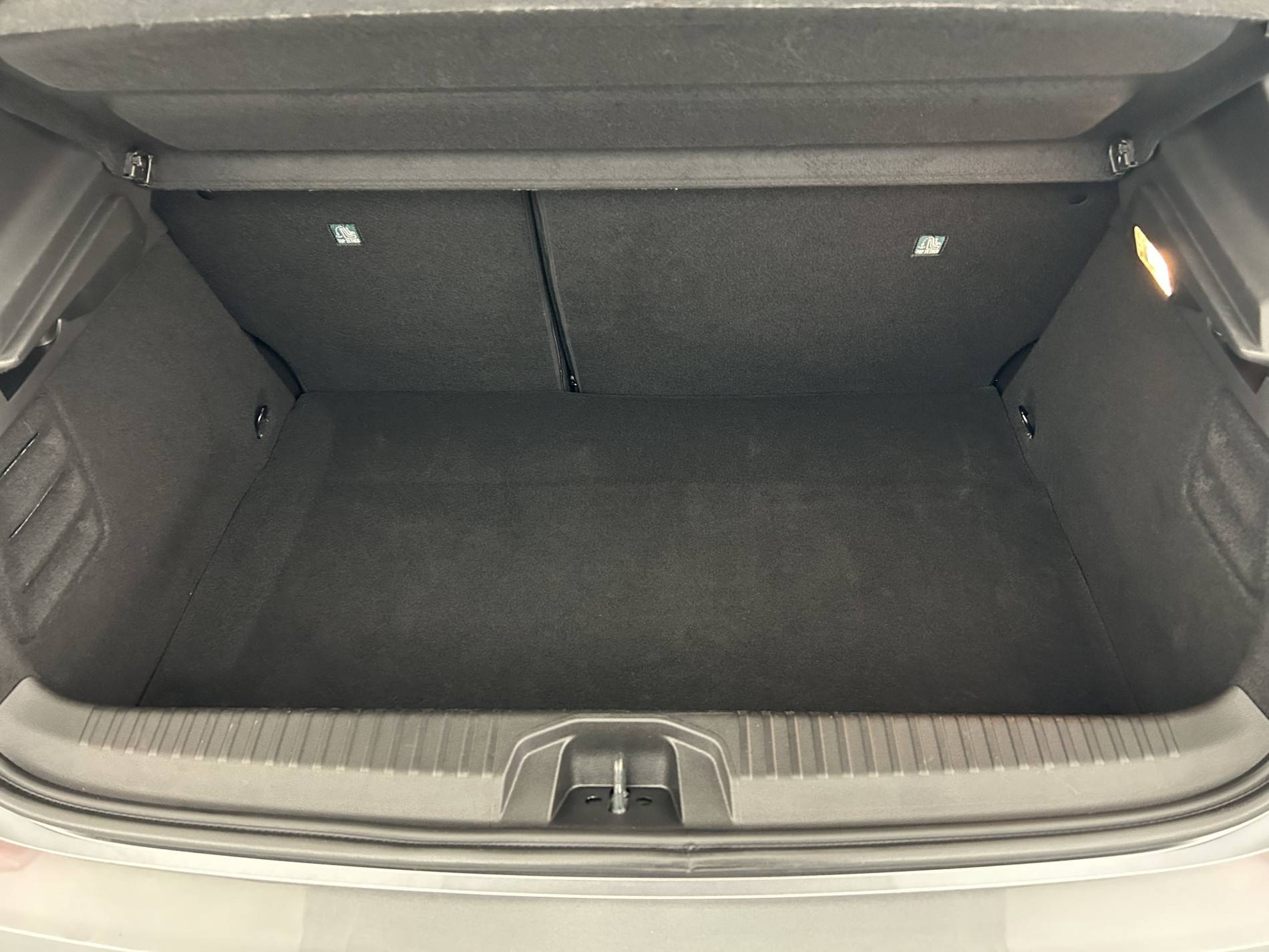 Vente en ligne Renault Clio 5 Clio E-Tech full hybrid 145 ch GSR2 au prix de 20 490 €