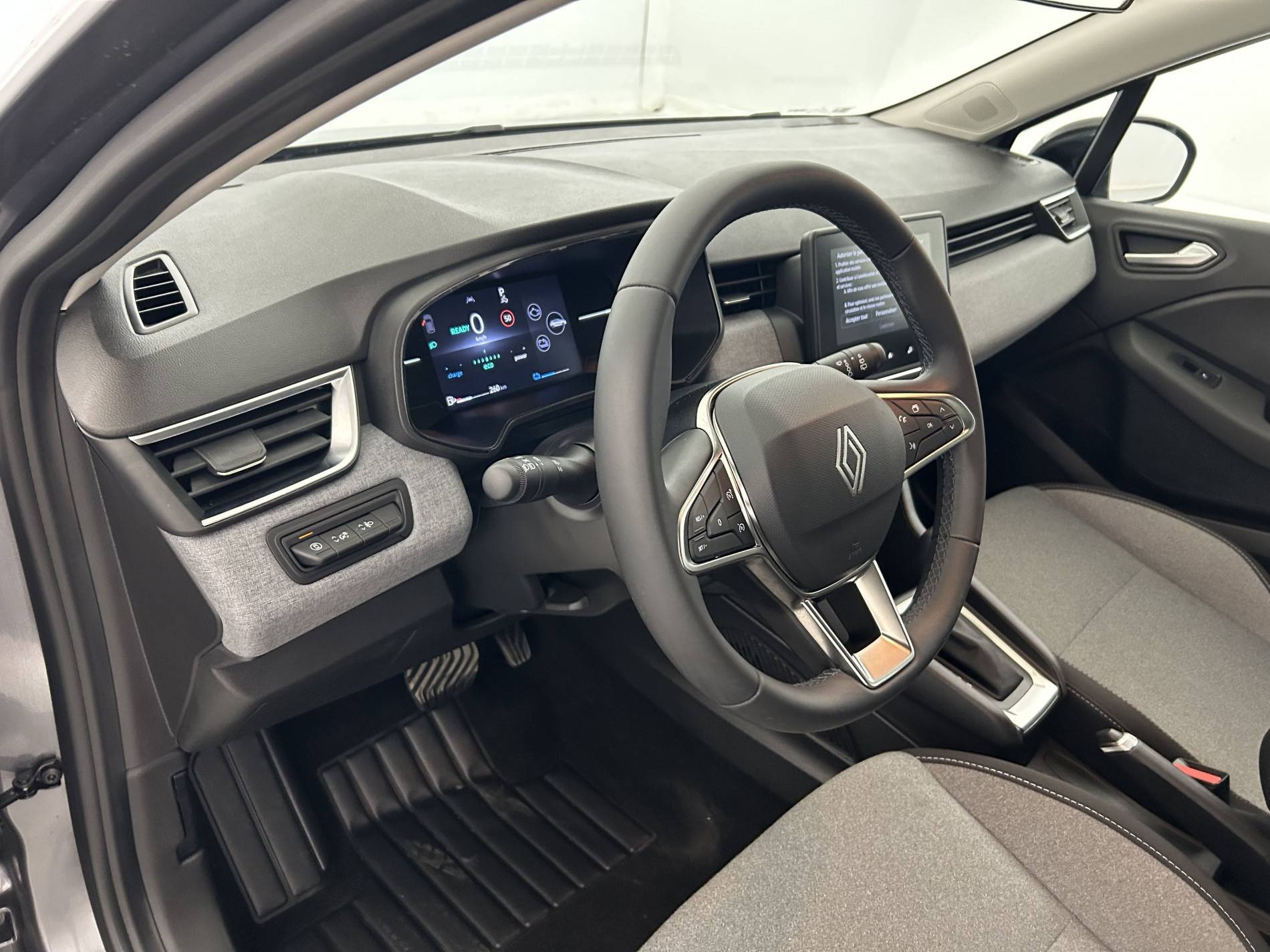 Vente en ligne Renault Clio 5 Clio E-Tech full hybrid 145 ch GSR2 au prix de 20 490 €