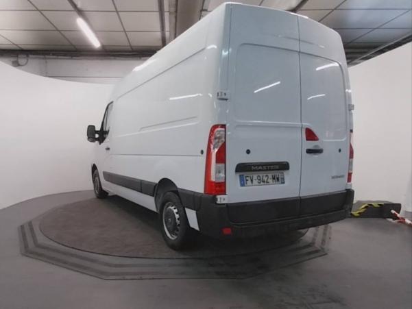 Vente en ligne Renault Master 3 Fourgon MASTER FGN TRAC F3500 L2H2 DCI 135 au prix de 20 180 €