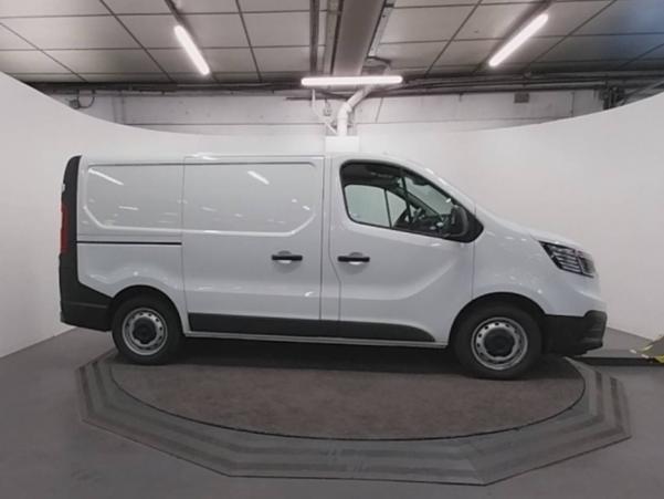 Vente en ligne Renault Trafic 3 Fourgon TRAFIC FGN L1H1 3000 KG BLUE DCI 130 au prix de 25 990 €