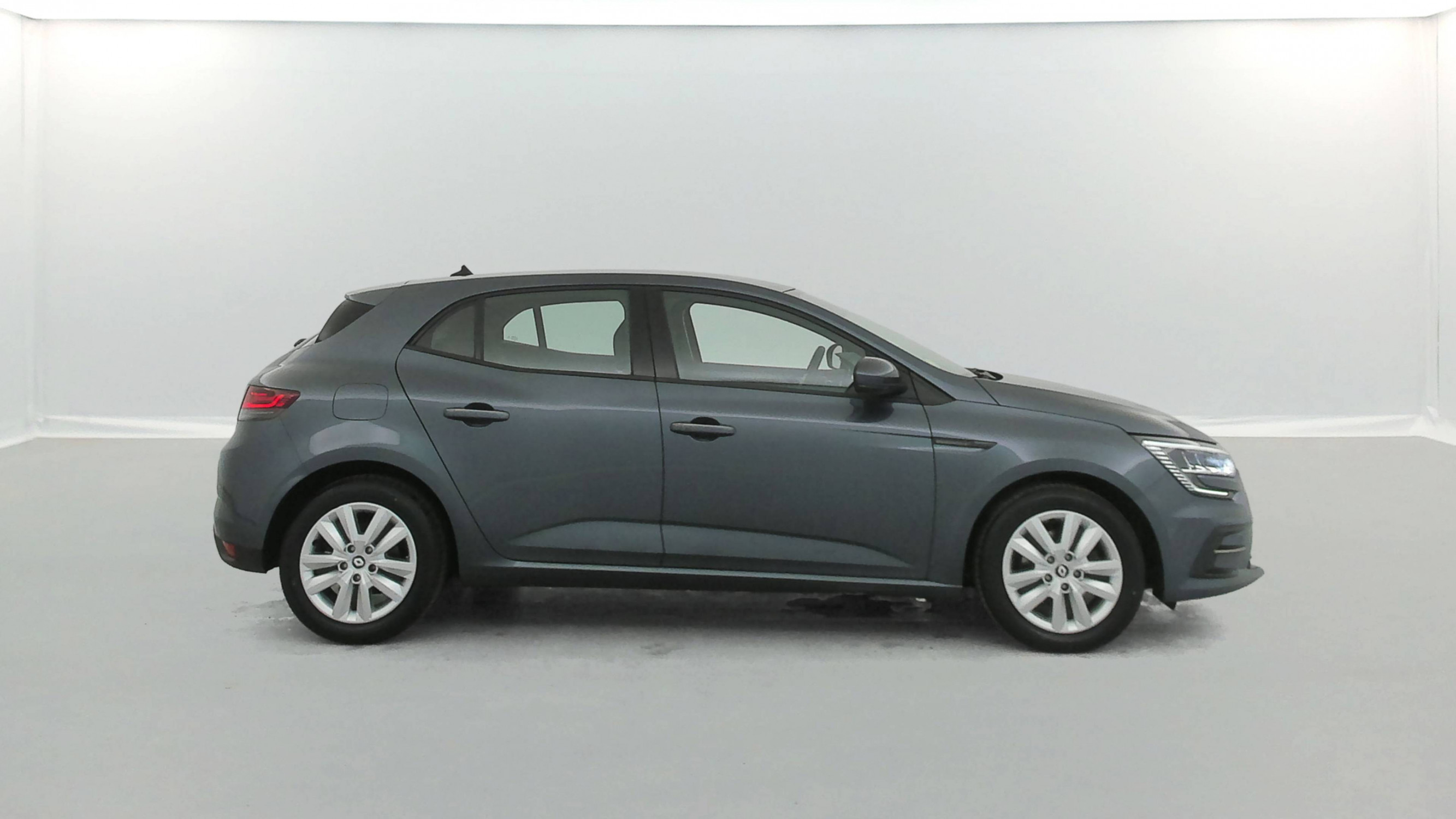 Vente en ligne Renault Megane 4 Mégane IV Berline Blue dCi 115 - 21N au prix de 14 490 €