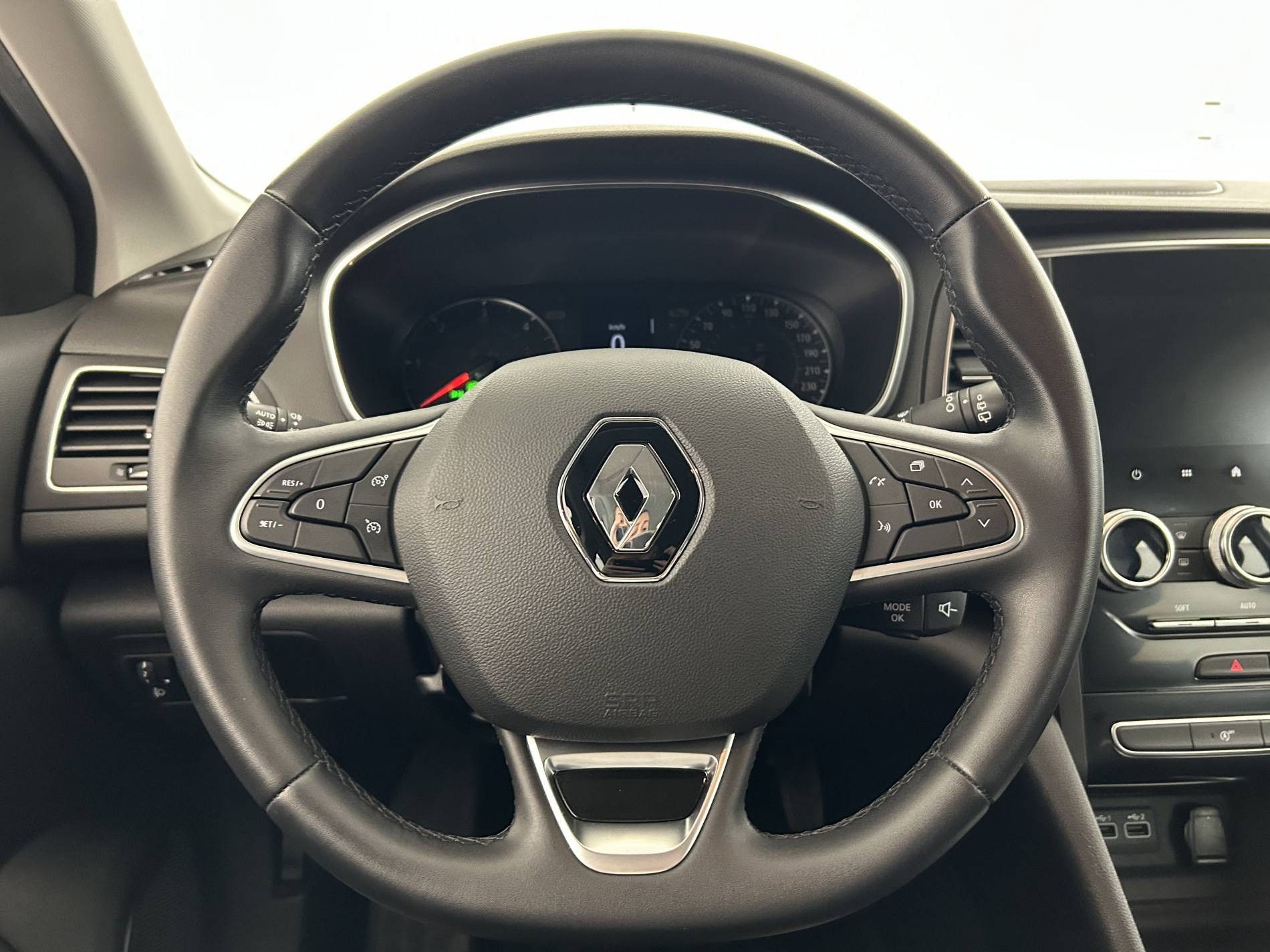 Vente en ligne Renault Megane 4 Mégane IV Berline Blue dCi 115 - 21N au prix de 14 690 €