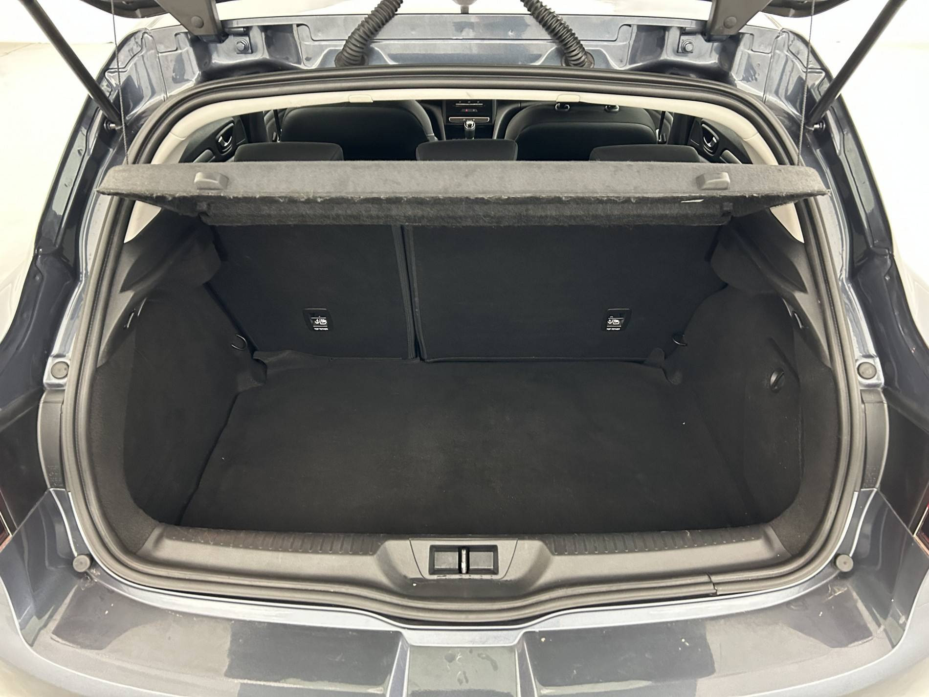 Vente en ligne Renault Megane 4 Mégane IV Berline Blue dCi 115 - 21N au prix de 14 690 €