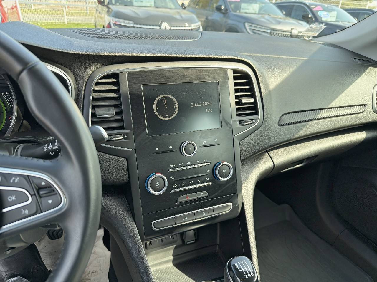 Vente en ligne Renault Megane 4 Mégane IV Berline Blue dCi 95 au prix de 14 990 €