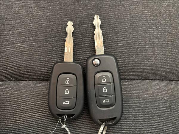 Vente en ligne Renault Clio 5 Clio TCe 90 au prix de 16 990 €
