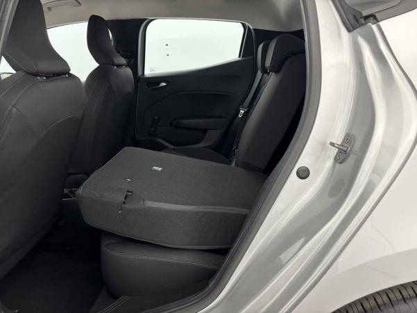 Vente en ligne Renault Clio 5 Clio TCe 90 au prix de 15 990 €