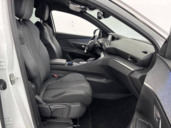 Vente en ligne Peugeot 5008  BlueHDi 130ch S&S EAT8 au prix de 25 990 €