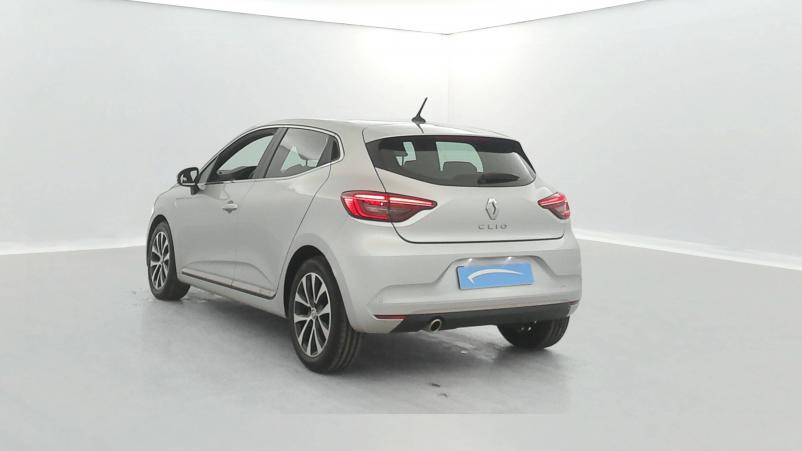 Vente en ligne Renault Clio 5 Clio TCe 90 - 21N au prix de 15 990 €