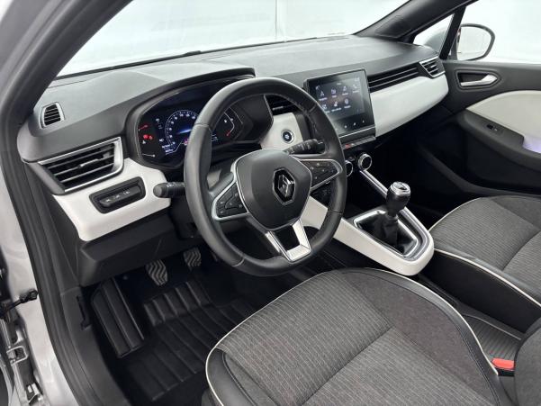 Vente en ligne Renault Clio 5 Clio TCe 90 - 21N au prix de 15 990 €
